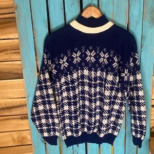 Vintage 90s Diane von Furstenberg DVF snowflake turtleneck sweater L navy USA